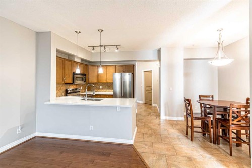 3-148 Rockyledge View Nw, Calgary, AB - Indoor
