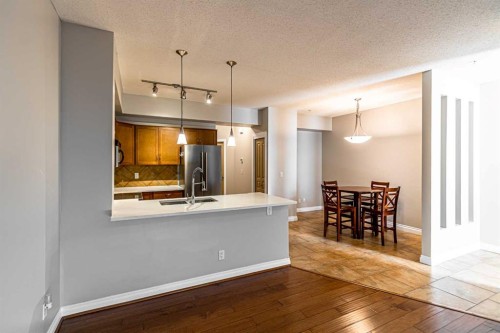 3-148 Rockyledge View Nw, Calgary, AB - Indoor