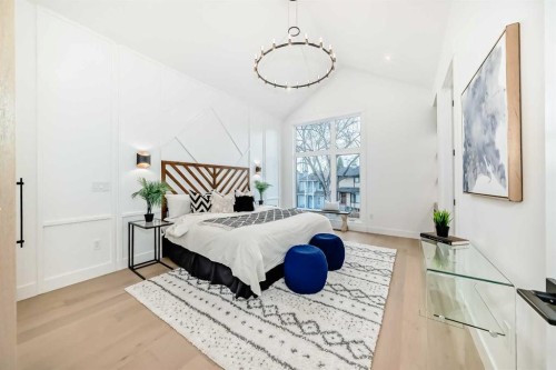 214 27 Avenue Nw, Calgary, AB - Indoor Photo Showing Bedroom