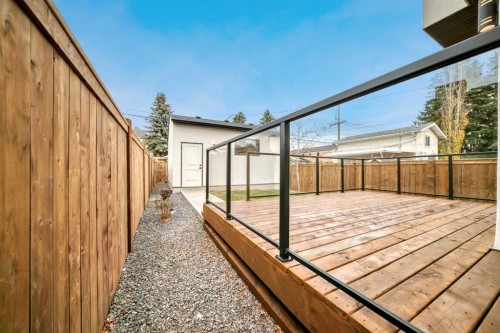 214 27 Avenue Nw, Calgary, AB - Outdoor With Exterior