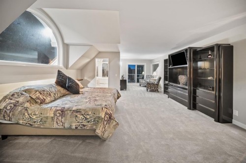 42 Woodhaven Crescent Sw, Calgary, AB - Indoor Photo Showing Bedroom