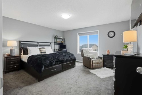 58 Howse Mount Ne, Calgary, AB - Indoor Photo Showing Bedroom