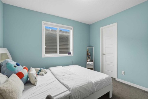 58 Howse Mount Ne, Calgary, AB - Indoor Photo Showing Bedroom