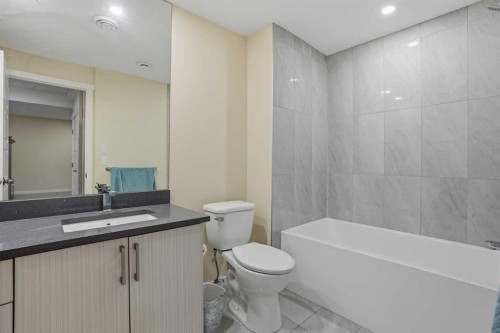 58 Howse Mount Ne, Calgary, AB - Indoor Photo Showing Bathroom