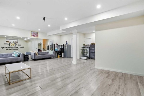 58 Howse Mount Ne, Calgary, AB - Indoor