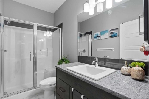 58 Howse Mount Ne, Calgary, AB - Indoor Photo Showing Bathroom