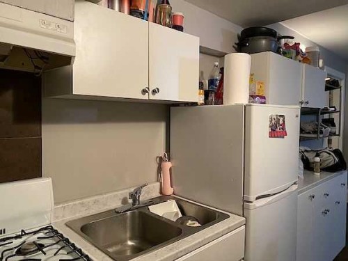 1324 1 Street Sw, Calgary, AB - Indoor Photo Showing Laundry Room