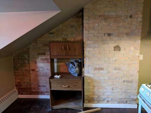 1324 1 Street Sw, Calgary, AB - Indoor Photo Showing Other Room