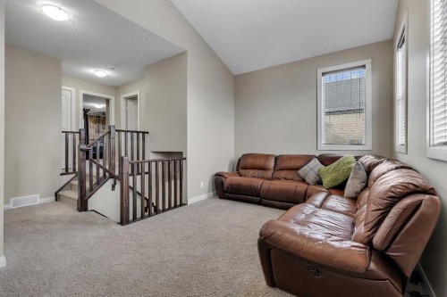 1564 Copperfield Boulevard Se, Calgary, AB - Indoor