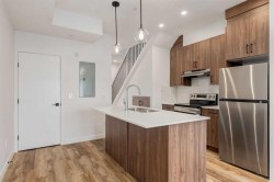 118-156 Park Street  Cochrane, AB T4C 3H3