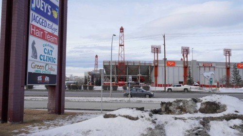 2128 Crowchild Trail Nw, Calgary, AB 