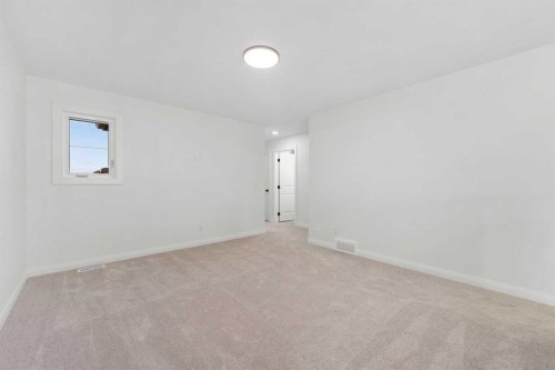 72 Dawson Wharf Mount, Chestermere, AB - Indoor Photo Showing Other Room