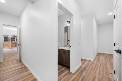 72 Dawson Wharf Mount, Chestermere, AB - Indoor Photo Showing Other Room