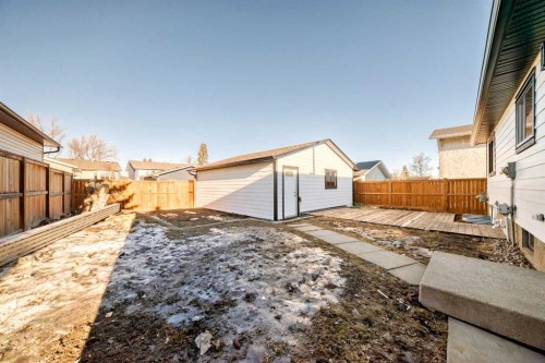 116 Rundlecairn Rise Ne, Calgary, AB - Outdoor With Exterior