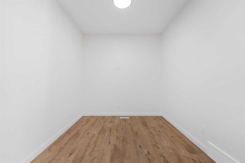 95 Dawson Wharf Mount, Chestermere, AB - Indoor Photo Showing Other Room