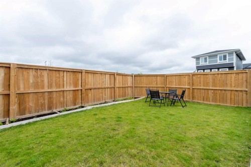 117 Midtown Close Sw, Airdrie, AB - Outdoor