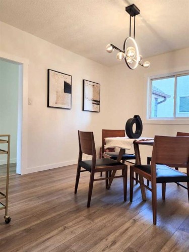 406 8 Avenue Se, High River, AB - Indoor Photo Showing Dining Room