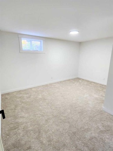 406 8 Avenue Se, High River, AB - Indoor Photo Showing Basement