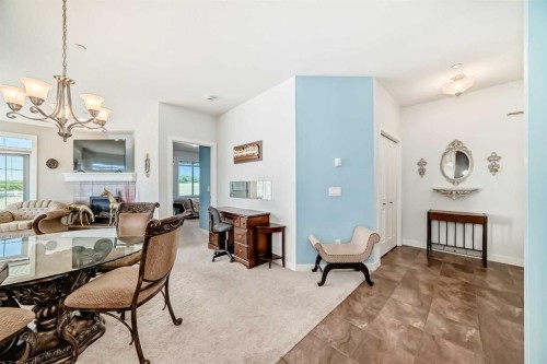 216-1005B Westmount Drive, Strathmore, AB - Indoor Photo Showing Dining Room