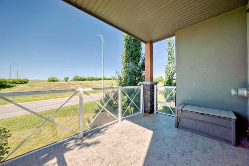 216-1005B Westmount Drive, Strathmore, AB - Outdoor With Exterior