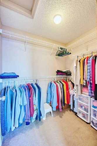 60 Edgeridge Close Nw, Calgary, AB - Indoor With Storage