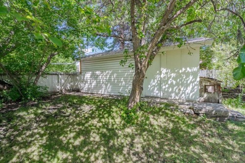 3152 Blakiston Drive Nw, Calgary, AB - Outdoor