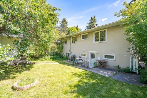 3152 Blakiston Drive Nw, Calgary, AB - Outdoor