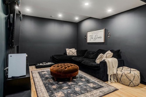 53 Seton Manor Se, Calgary, AB - Indoor