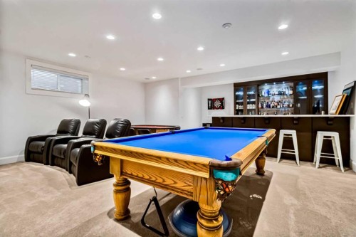 405 29 Avenue Ne, Calgary, AB - Indoor Photo Showing Other Room