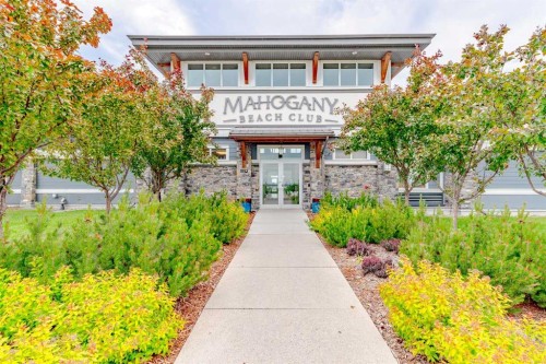 166 Marquis Heights Se, Calgary, AB - Outdoor