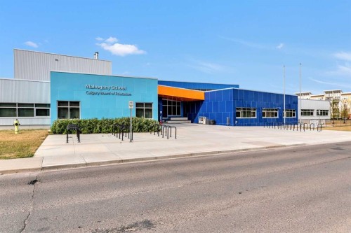 166 Marquis Heights Se, Calgary, AB - Outdoor