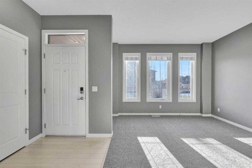 166 Marquis Heights Se, Calgary, AB - Indoor Photo Showing Other Room