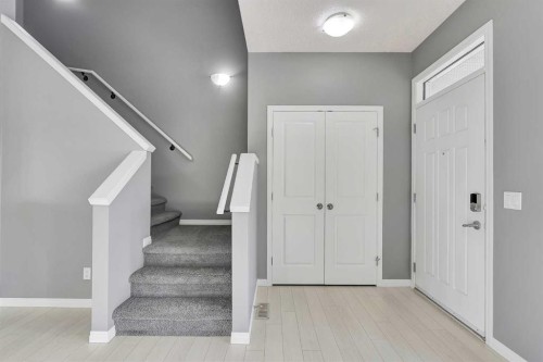 166 Marquis Heights Se, Calgary, AB - Indoor Photo Showing Other Room