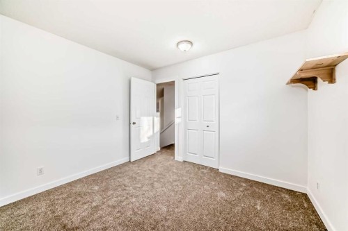 16218 Shawbrooke Road Sw, Calgary, AB - Indoor Photo Showing Other Room