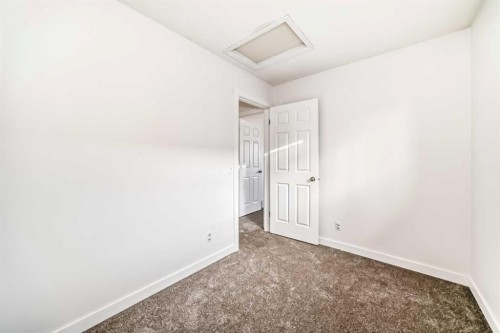 16218 Shawbrooke Road Sw, Calgary, AB - Indoor Photo Showing Other Room
