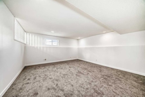 16218 Shawbrooke Road Sw, Calgary, AB - Indoor Photo Showing Other Room