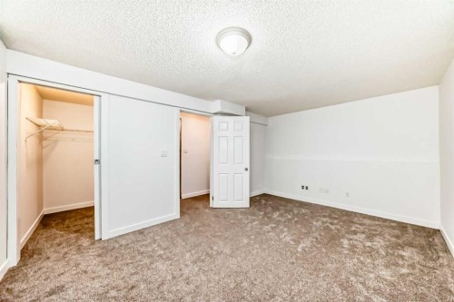 16218 Shawbrooke Road Sw, Calgary, AB - Indoor Photo Showing Other Room