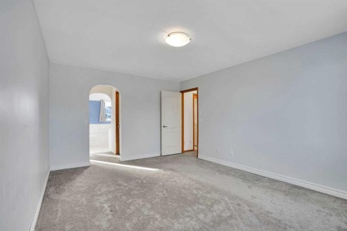 46 Somerset Close Sw, Calgary, AB - Indoor Photo Showing Other Room