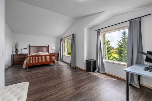 648 Scimitar Bay Nw, Calgary, AB - Indoor Photo Showing Other Room