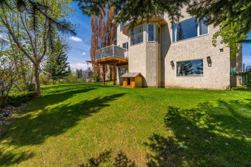 648 Scimitar Bay Nw, Calgary, AB - Outdoor
