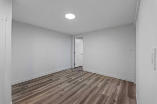 892 Abbotsford Drive Ne, Calgary, AB - Indoor Photo Showing Other Room
