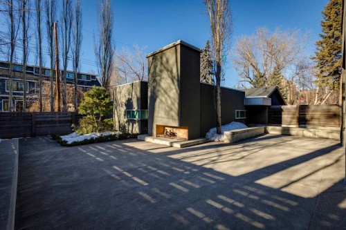 3033 1 Street Sw, Calgary, AB - Outdoor