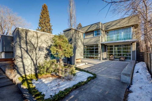 3033 1 Street Sw, Calgary, AB - Outdoor