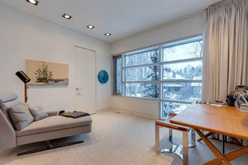 3033 1 Street Sw, Calgary, AB - Indoor