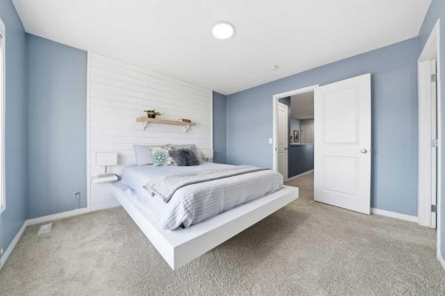 24 Legacy Glen View Se, Calgary, AB - Indoor Photo Showing Bedroom