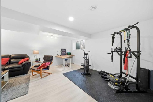 24 Legacy Glen View Se, Calgary, AB - Indoor Photo Showing Gym Room