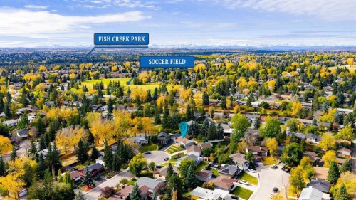 328 Cantrell Place Sw, Calgary, AB - Outdoor With View