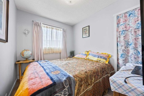 44 Taraglen Place Ne, Calgary, AB - Indoor Photo Showing Bedroom
