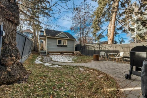 2123 16 Street Sw, Calgary, AB - Outdoor
