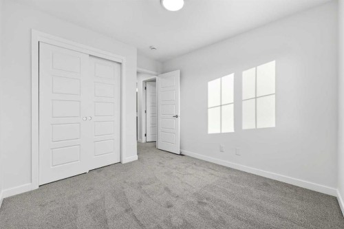 92 Creekside Drive Sw, Calgary, AB - Indoor Photo Showing Other Room